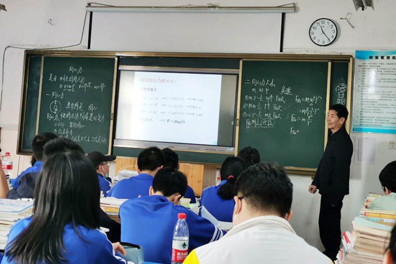 【教学常规】一课一研，以研促教——记我校立志班公开课活动
