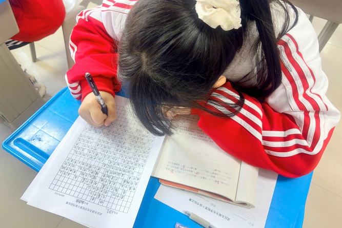 1765350672833359.jpg 57275054e803e8b5427bd5d791b8ba6_副本.jpg